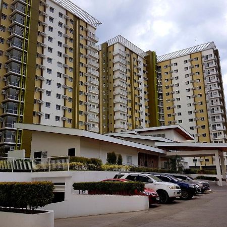 Keys 'N Places Holiday Rentals At Mesaverte Condo Cagayan de Oro Exterior foto
