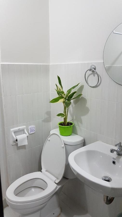 Keys 'N Places Holiday Rentals At Mesaverte Condo Cagayan de Oro Exterior foto