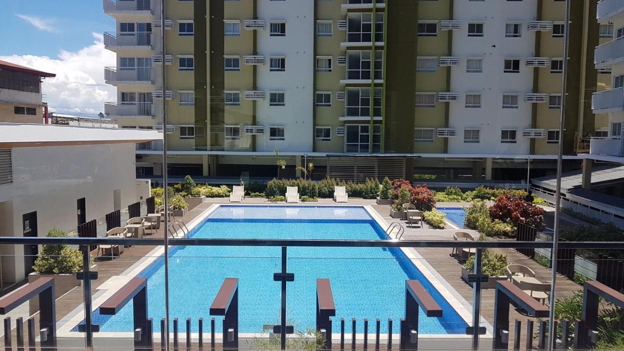 Keys 'N Places Holiday Rentals At Mesaverte Condo Cagayan de Oro Exterior foto